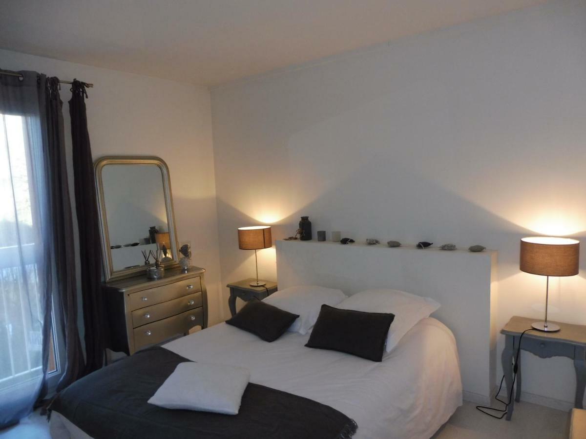 Cassis Center Apartment Luaran gambar