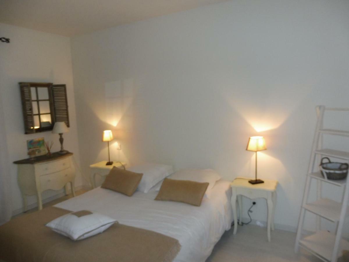 Cassis Center Apartment Luaran gambar