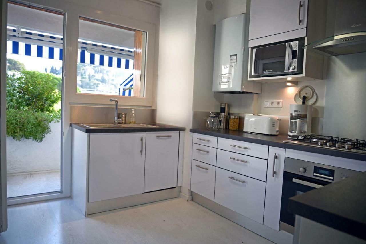 Cassis Center Apartment Luaran gambar